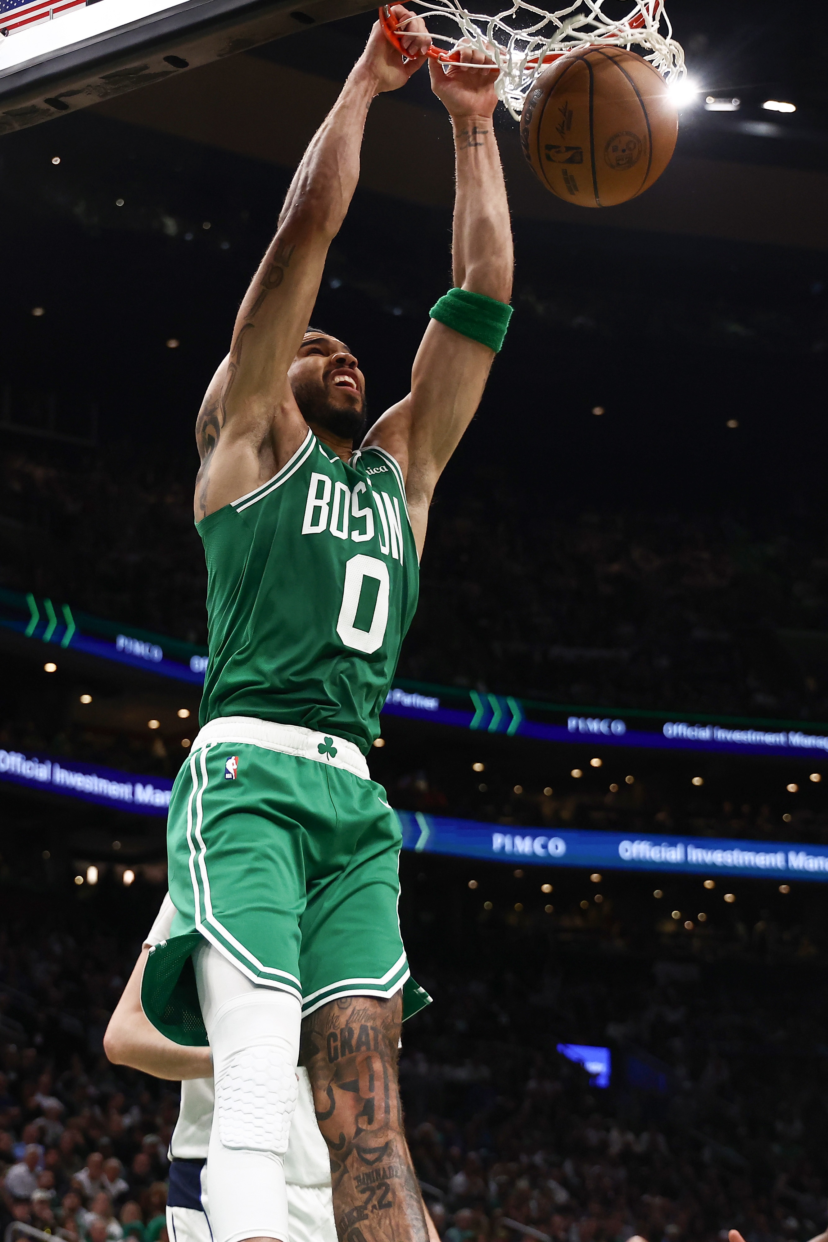 开云体育官网-塔图姆：从去年5月到今没人比我做过更多的提踵训练 现在隔天就练